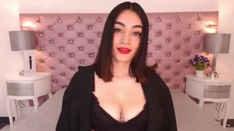 Adri online show from April 28, 4:06 am
