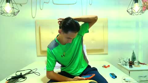 adrian_aa_21 online show from March 18, 5:54 am