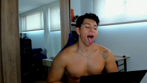 Adrian del Mar online show from May 24, 9:31 pm