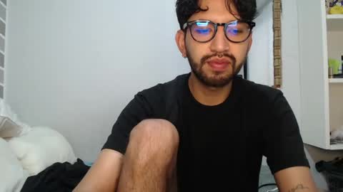 Snapshot of adrian_falcon chatting on May 1, 6:01 pm Adrian Falcon online show from May 1, 6:01 pm