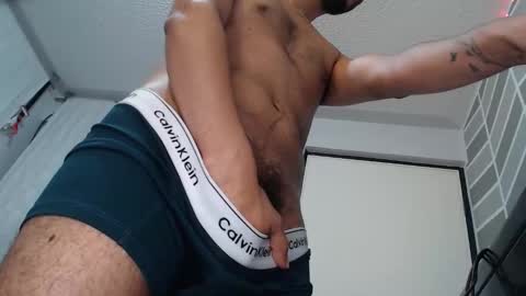 Snapshot of adrian_falcon chatting on June 4, 5:02 am Adrian Falcon online show from June 4, 5:02 am