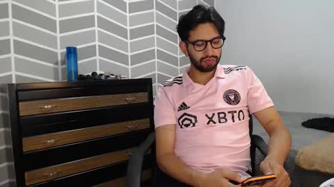 Snapshot of adrian_falcon chatting on June 6, 7:40 pm Adrian Falcon online show from June 6, 7:40 pm
