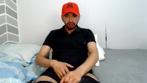Snapshot of adrian_falcon chatting on June 13, 5:49 am Adrian Falcon online show from June 13, 5:49 am