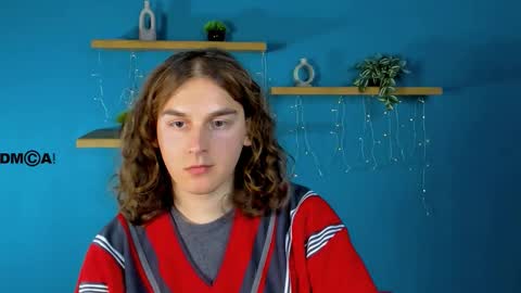 Snapshot of adrian_hart chatting on December 15, 8:24 pm adrian_hart online show from December 15, 8:24 pm