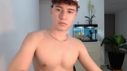 adrian morelli online show from December 3, 2:47 am