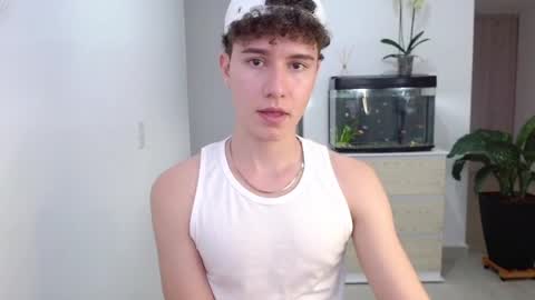 adrian morelli online show from December 12, 10:31 pm