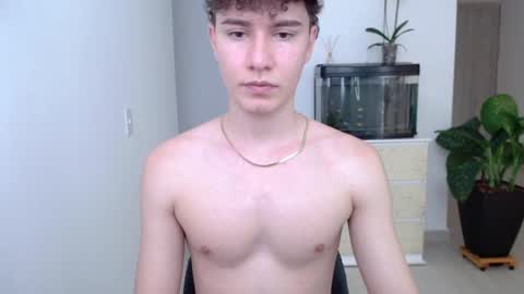 adrian morelli online show from December 15, 7:10 pm