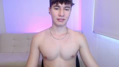 Snapshot of adrian_morelli chatting on May 30, 7:22 pm adrian morelli online show from May 30, 7:22 pm