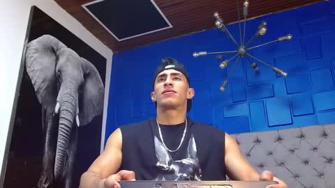 Snapshot of adrian_rae chatting on January 23, 11:58 am   online show from January 23, 11:58 am