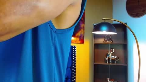 Snapshot of adrian_rae chatting on February 25, 3:38 pm   online show from February 25, 3:38 pm