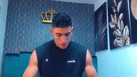 Snapshot of adrian_rae chatting on March 6, 11:47 am   online show from March 6, 11:47 am