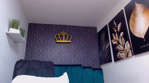 Snapshot of adrian_rae chatting on March 6, 2:51 pm   online show from March 6, 2:51 pm