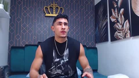 Snapshot of adrian_rae chatting on March 8, 11:58 am   online show from March 8, 11:58 am