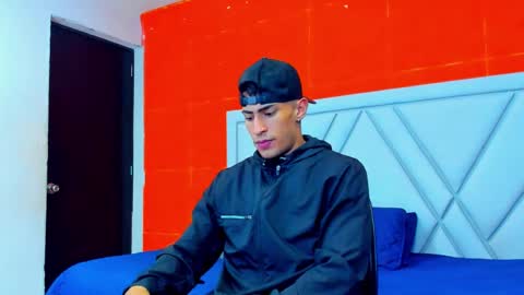 Snapshot of adrian_rae chatting on October 11, 6:06 pm   online show from October 11, 6:06 pm