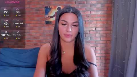 Snapshot of adriana1_ chatting on October 27, 3:43 am Adriana online show from October 27, 3:43 am