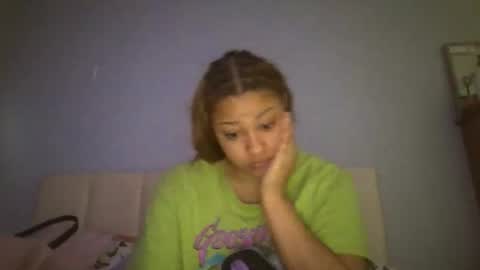 Snapshot of adriana318798 chatting on May 6, 12:43 pm Princess Adri online show from May 6, 12:43 pm