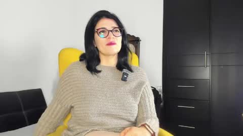 Snapshot of adriana71 chatting on June 10, 3:50 am Adriana online show from June 10, 3:50 am