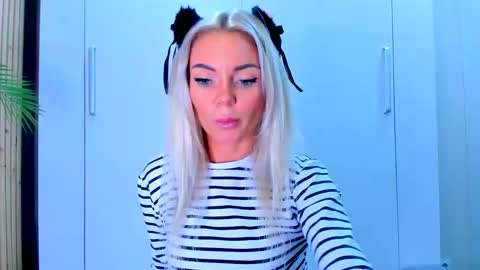 Adriana online show from September 16, 11:22 am