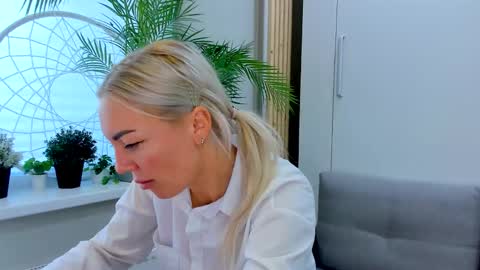 Adriana online show from September 29, 6:29 am