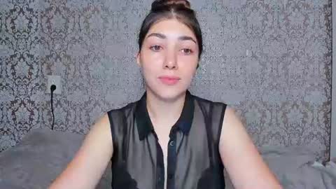 Snapshot of adrianakuiper chatting on July 14, 9:53 pm Adriana online show from July 14, 9:53 pm