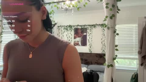 Adrianna  online show from May 4, 8:16 pm