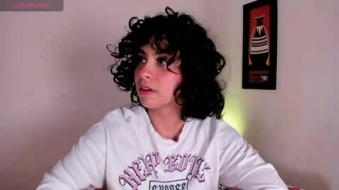 Snapshot of adriannyp chatting on May 25, 6:41 am adrianny online show from May 25, 6:41 am
