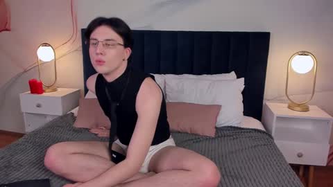 Snapshot of adrianoaubert chatting on February 20, 9:55 am adrianoaubert online show from February 20, 9:55 am