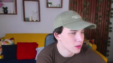 Snapshot of adrianoaubert chatting on March 3, 3:08 am adrianoaubert online show from March 3, 3:08 am