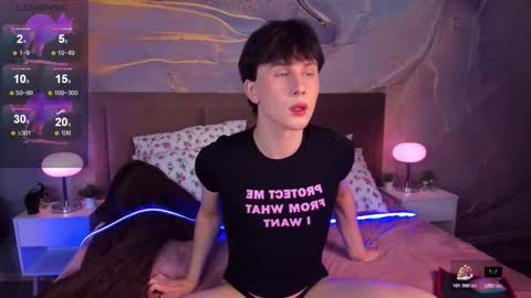 Snapshot of adrianoaubert chatting on December 1, 10:20 am adrianoaubert online show from December 1, 10:20 am