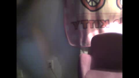 Snapshot of adrianpauli chatting on June 2, 7:21 am adrianpauli online show from June 2, 7:21 am
