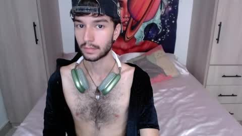 adrien_polo online show from June 4, 9:21 pm