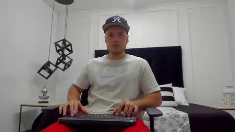 Adrein Roche online show from February 17, 11:31 pm