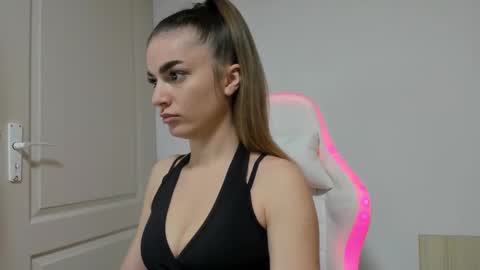 adventurina online show from November 25, 11:43 am