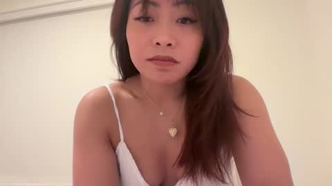 aelinhavilliard online show from April 2, 4:32 am