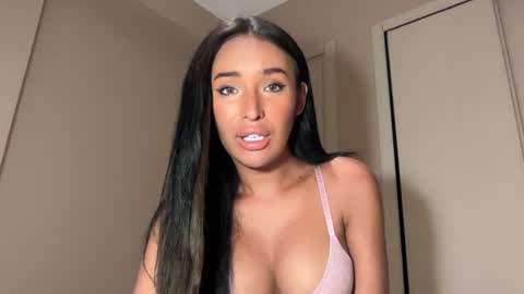Snapshot of aella_11 chatting on June 12, 6:07 pm Aella online show from June 12, 6:07 pm