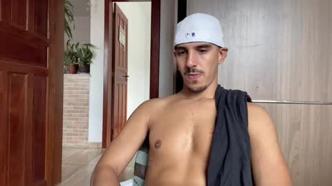 Snapshot of aelucius chatting on February 2, 7:12 pm Luci online show from February 2, 7:12 pm