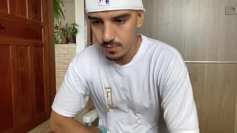 Snapshot of aelucius chatting on February 5, 5:50 pm Luci online show from February 5, 5:50 pm