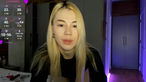 Snapshot of aeries_steel chatting on December 8, 3:32 am Aeries online show from December 8, 3:32 am