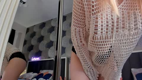 Snapshot of aeries_steel chatting on January 5, 4:04 am Aeries online show from January 5, 4:04 am