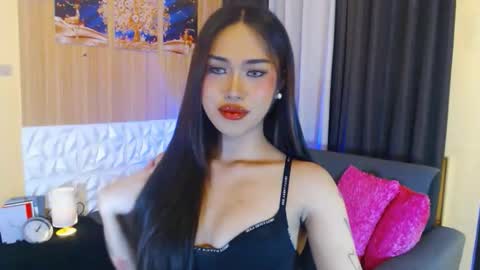 aeshamargaux online show from November 16, 2:17 am