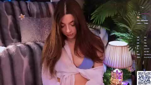 Snapshot of afelia_heks chatting on June 24, 7:29 am Afelia online show from June 24, 7:29 am