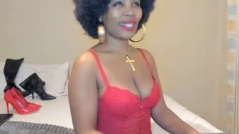 Snapshot of aficangagqueen chatting on July 11, 6:43 pm AfricanSquirtQueen online show from July 11, 6:43 pm