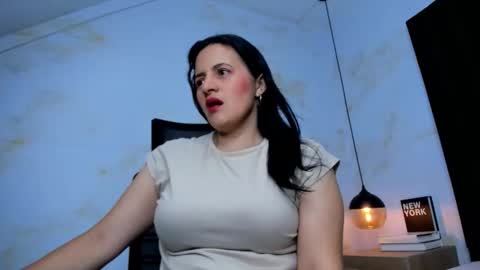 Snapshot of africa_holmes chatting on October 21, 2:01 am Africa online show from October 21, 2:01 am