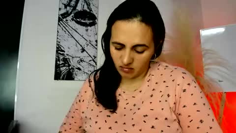 Snapshot of africa_holmes chatting on June 9, 2:45 am Africa online show from June 9, 2:45 am
