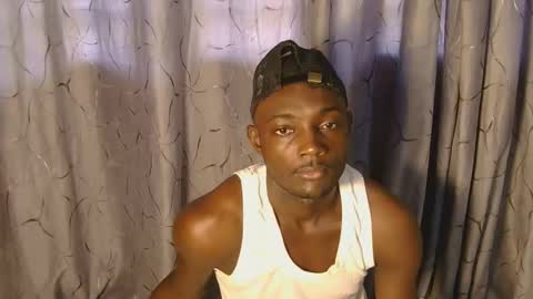 Snapshot of african_hotchocolate chatting on December 15, 6:50 am sexiest online show from December 15, 6:50 am