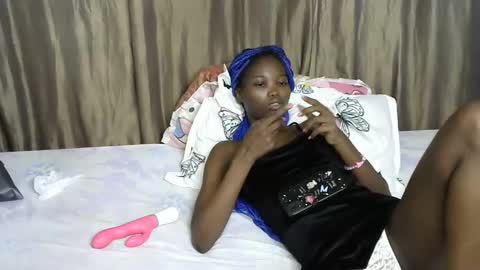 Snapshot of africana_slimqueen chatting on April 13, 4:23 pm africana_slimqueen online show from April 13, 4:23 pm