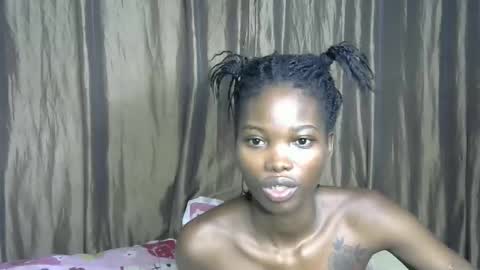 Snapshot of africana_slimqueen chatting on May 20, 7:09 pm africana_slimqueen online show from May 20, 7:09 pm