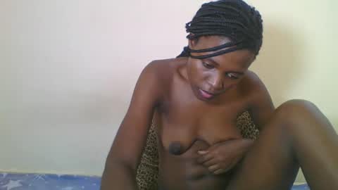 Snapshot of africancutegal chatting on May 15, 7:48 am Yvonne online show from May 15, 7:48 am