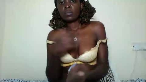 Snapshot of africancutegal chatting on July 27, 7:37 am Yvonne online show from July 27, 7:37 am
