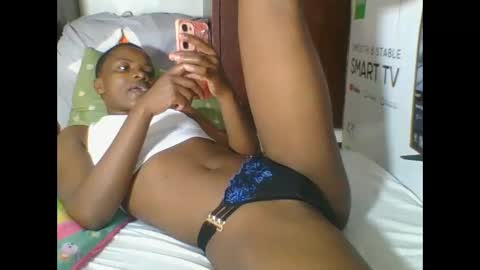 Snapshot of africanprincess24 chatting on May 20, 7:36 am PHOEBE online show from May 20, 7:36 am